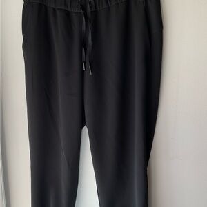 Women’s Lululemon joggers